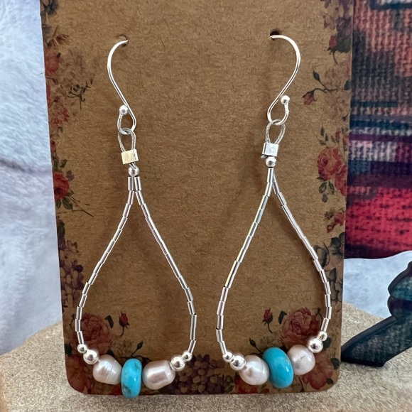 ❤️ Sleeping Beauty Turquoise Fresh Water Pearl 925 Liquid Silver Dangle Earrings - Picture 1 of 7